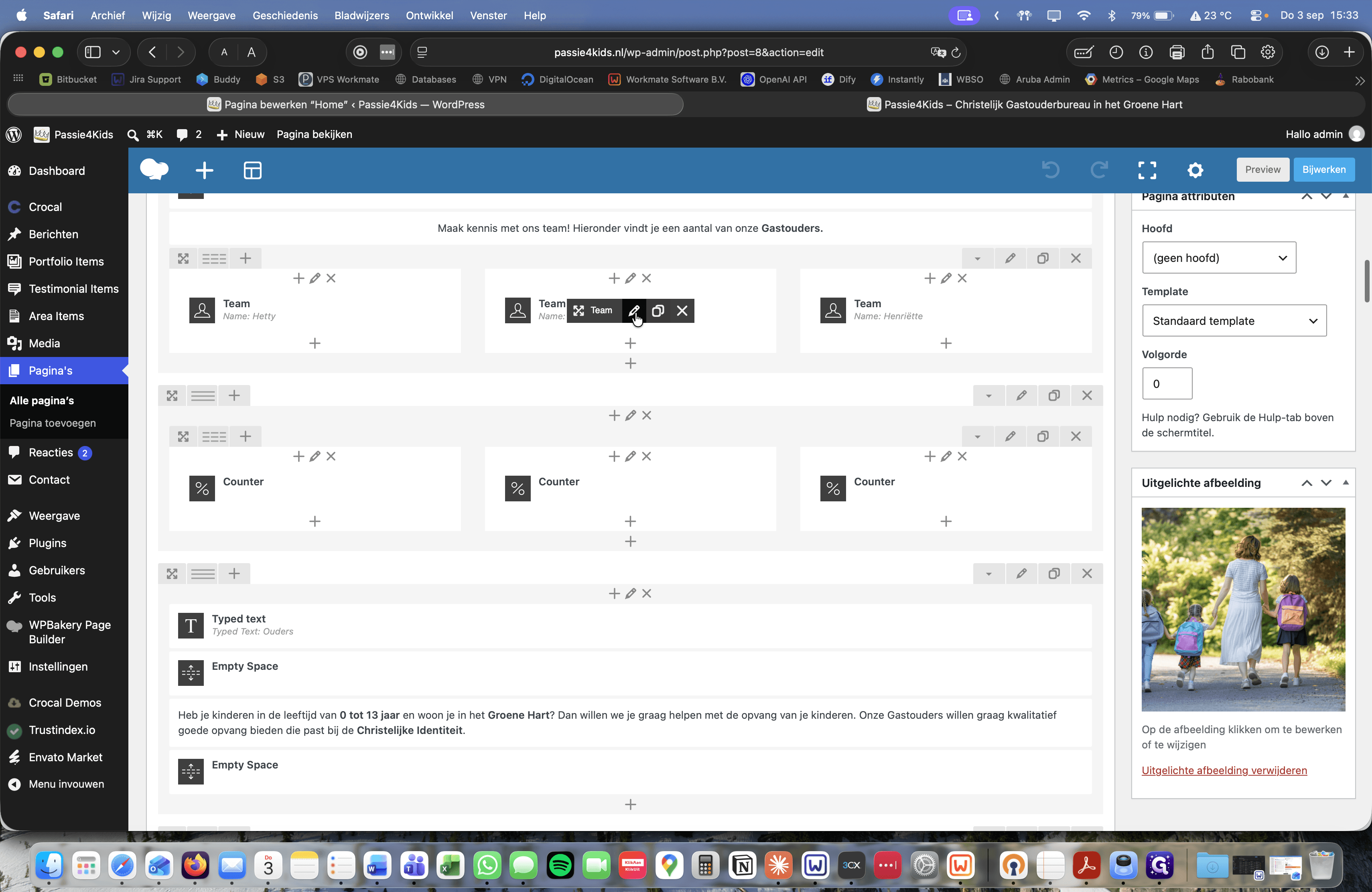 Step #7: Beweeg de muis over het gewenste blok (zoals het Team element) en klik op het potloodicoon om de instellingen te openen.