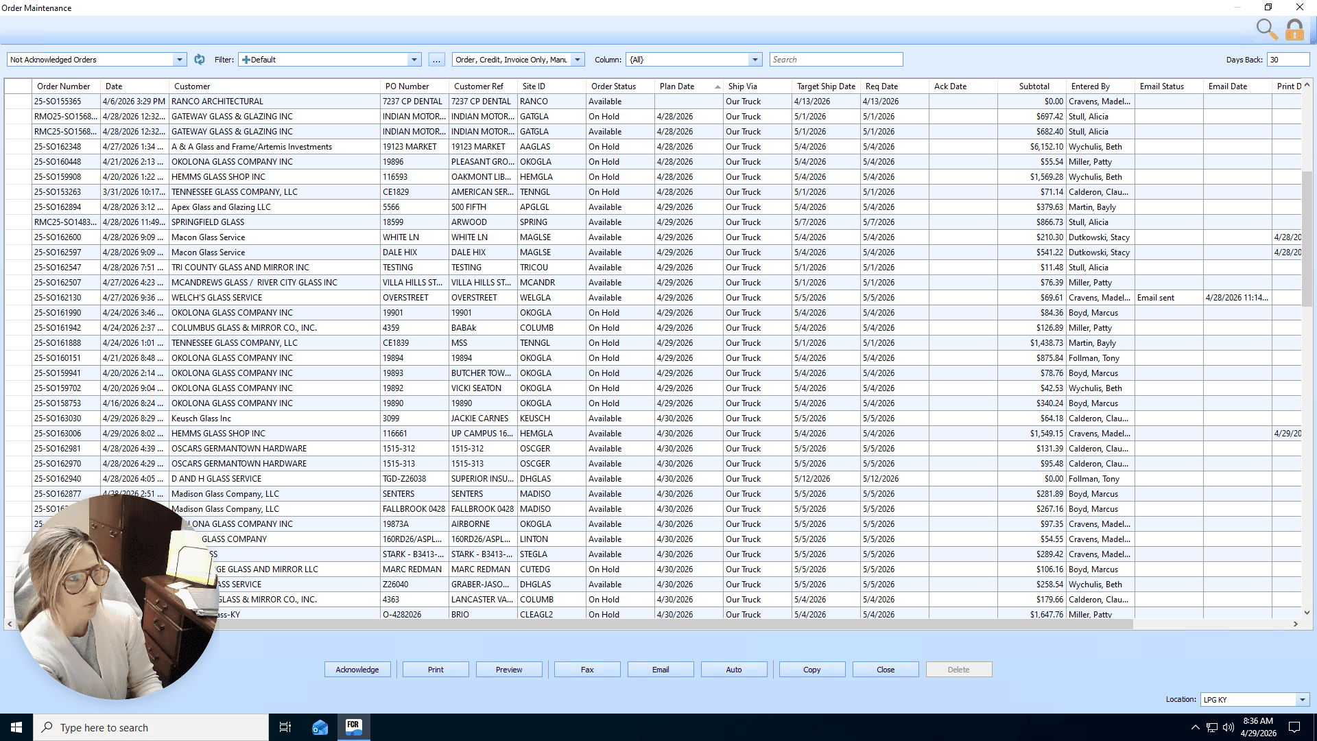 Step #9: Select the ready order(s) from the grid and click Acknowledge at the bottom of the window.