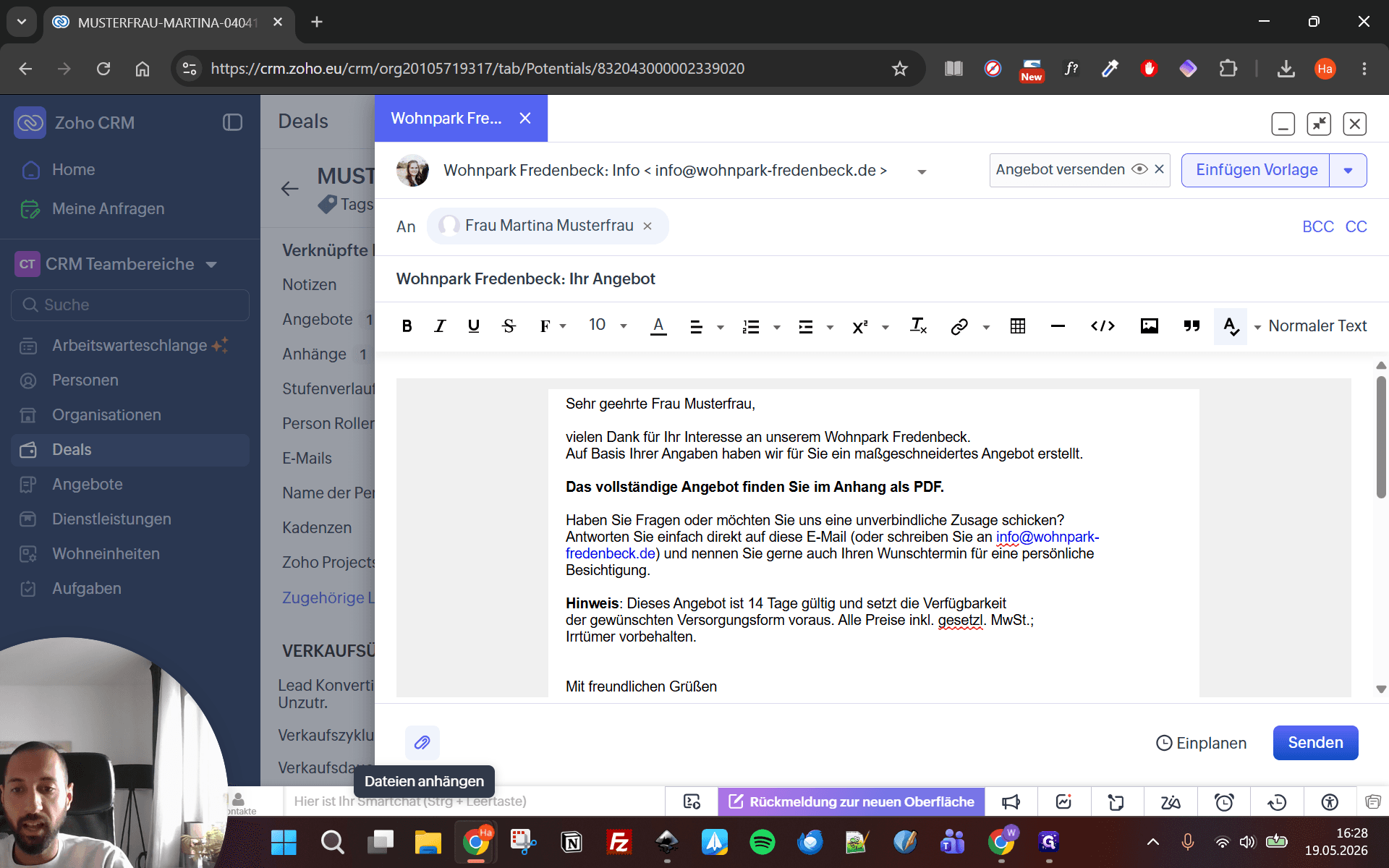 Step #7: Klicken Sie unten links im Textfeld auf das Büroklammer-Symbol, um Dateien anzuhängen.